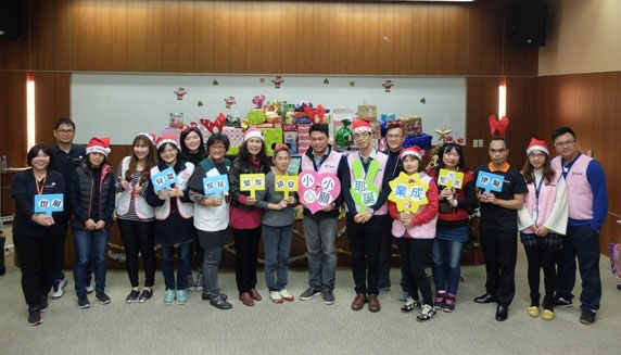 聖誕業成，滿足弱勢孩童小小心願